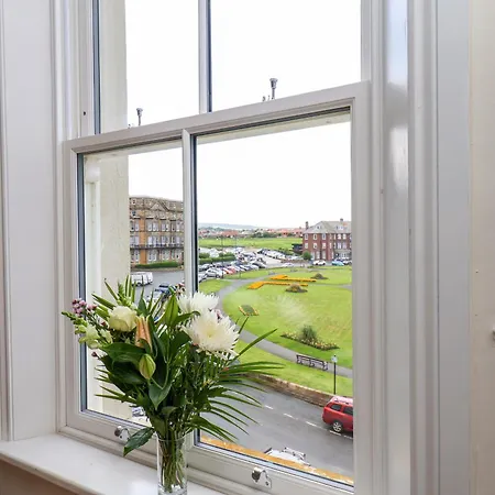 Royal View * Whitby