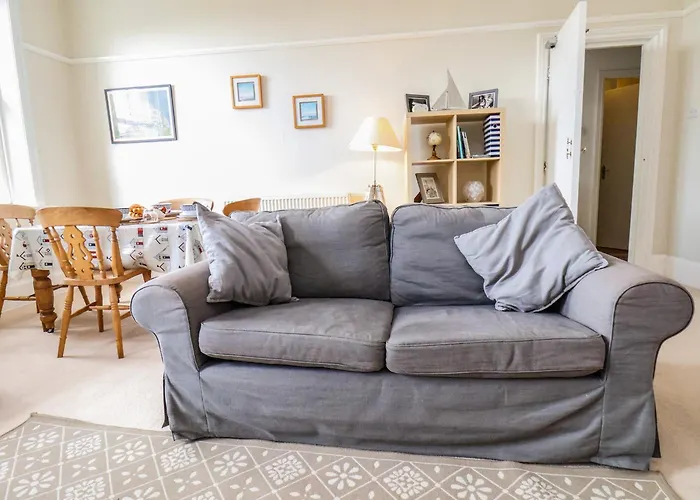 Royal View Apartment Whitby